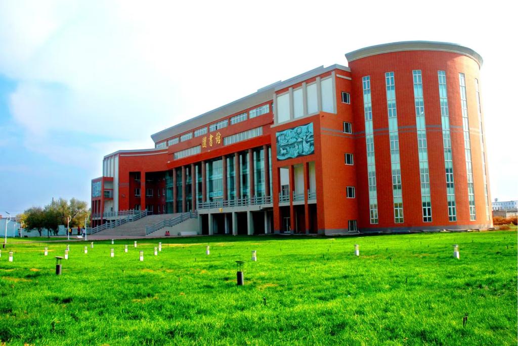 图书馆致2025级新同学的一封信